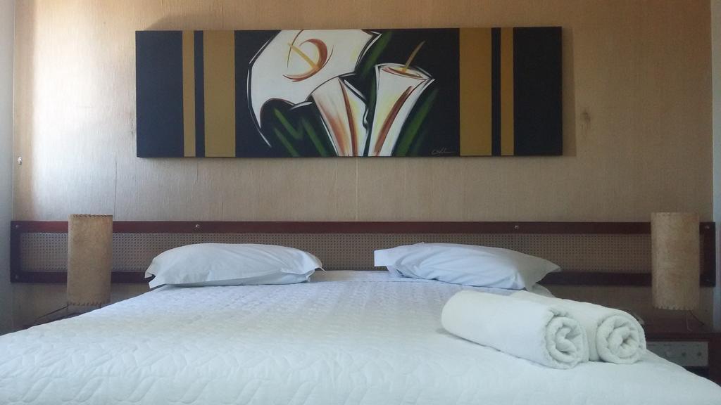 Hotel Monte Rey Montes Claros Eksteriør bilde