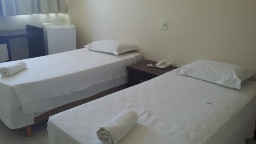 Hotel Monte Rey Montes Claros Eksteriør bilde