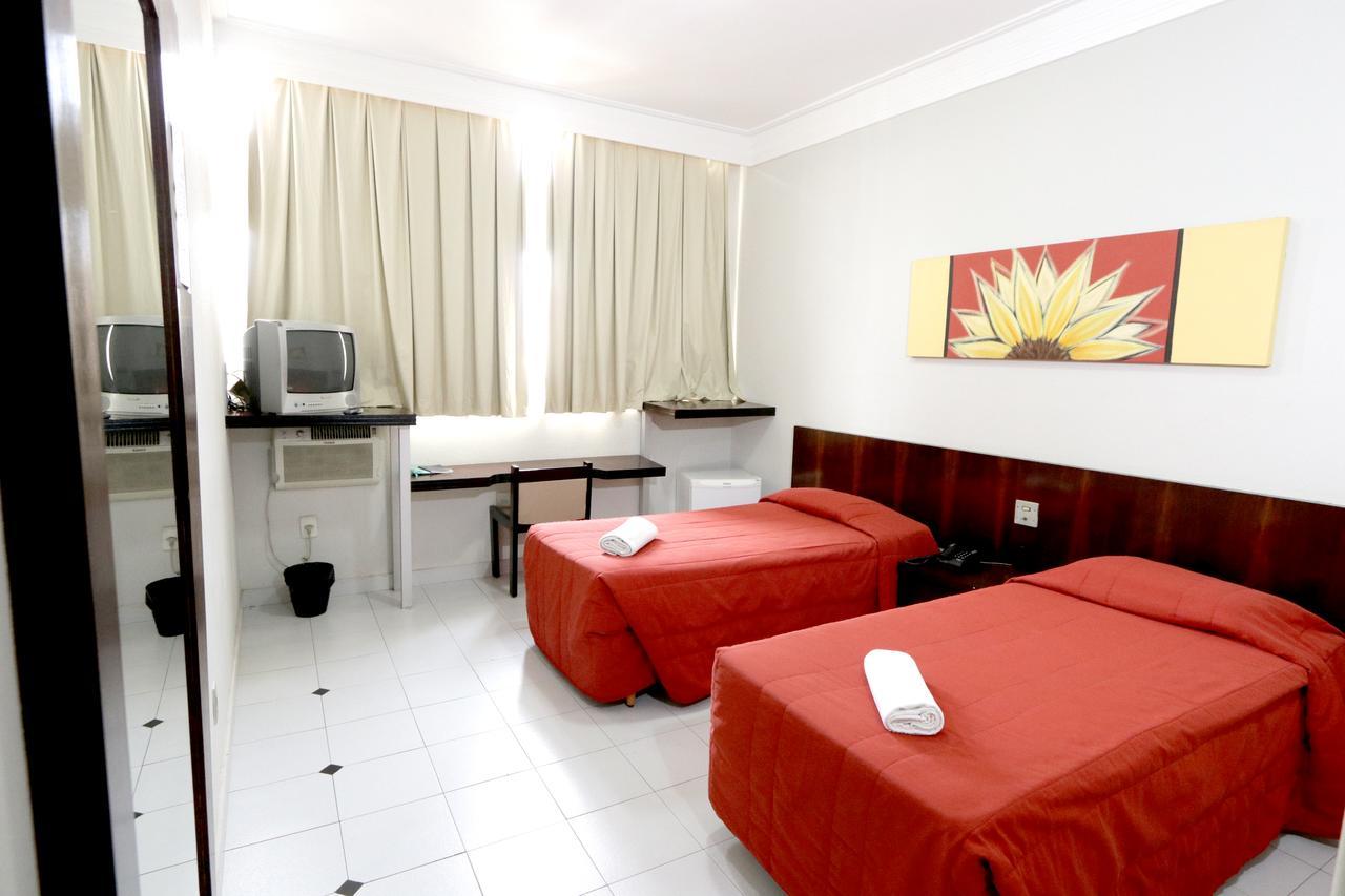 Hotel Monte Rey Montes Claros Eksteriør bilde