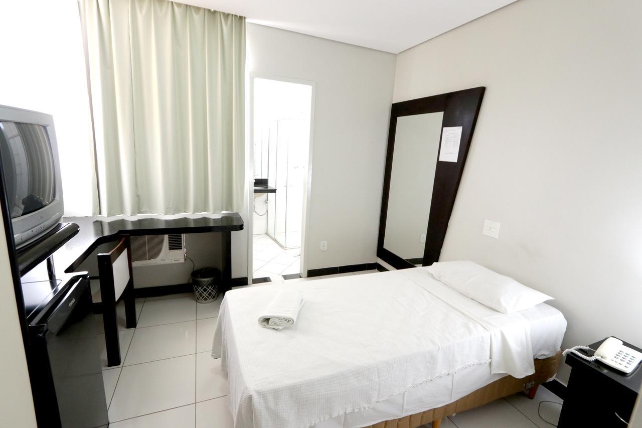 Hotel Monte Rey Montes Claros Eksteriør bilde