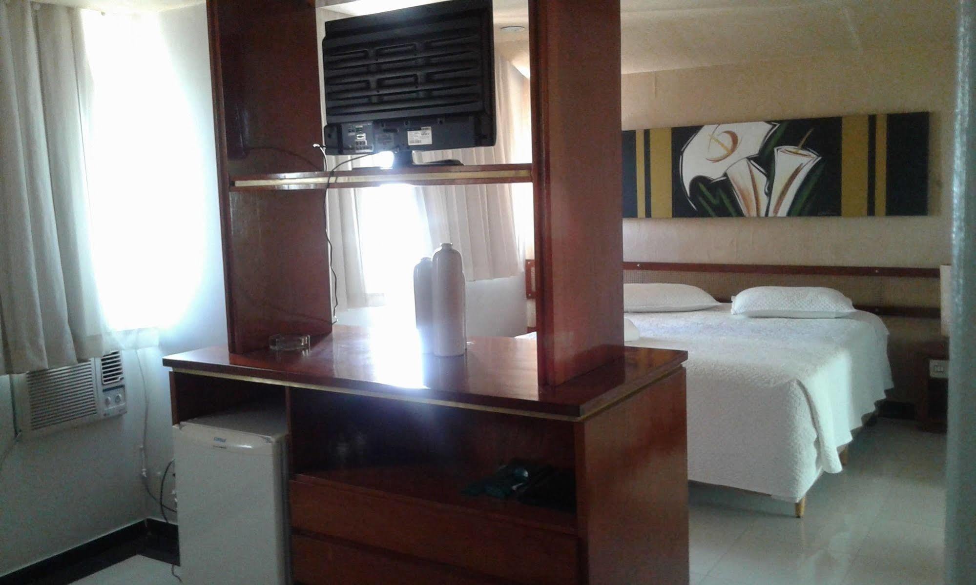 Hotel Monte Rey Montes Claros Eksteriør bilde